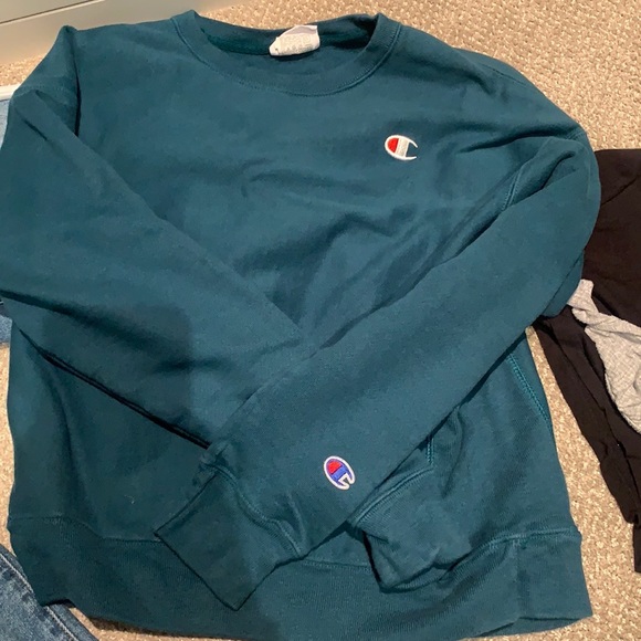 Champion Sweatshirt - Picture 1 of 4